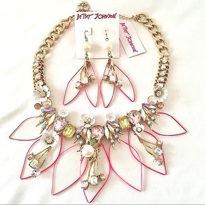 Betsey Johnson ‘Buzz Off’ Bug/Floral Jewelry Set NWT/HTF
